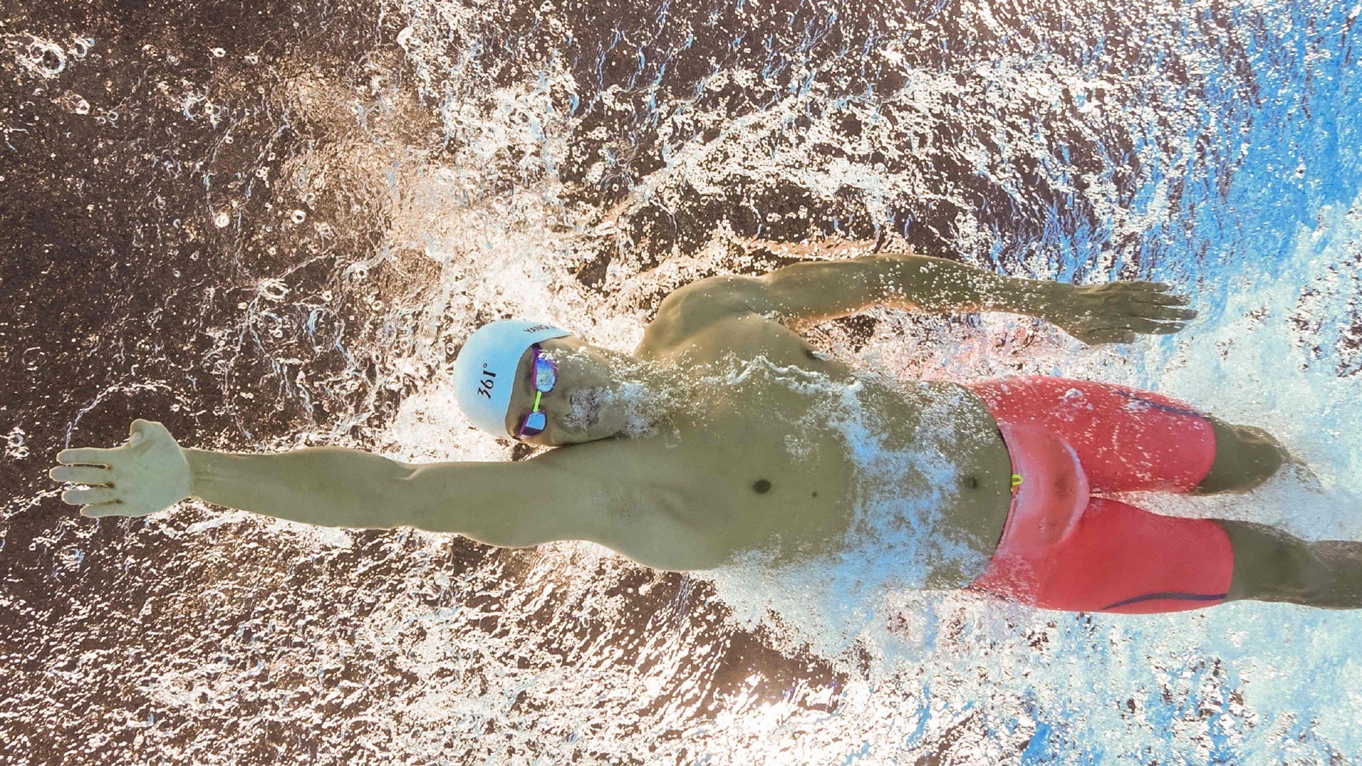 _经典困境：逆境中的决断瞬间感动球迷_，逆境中的励志短语