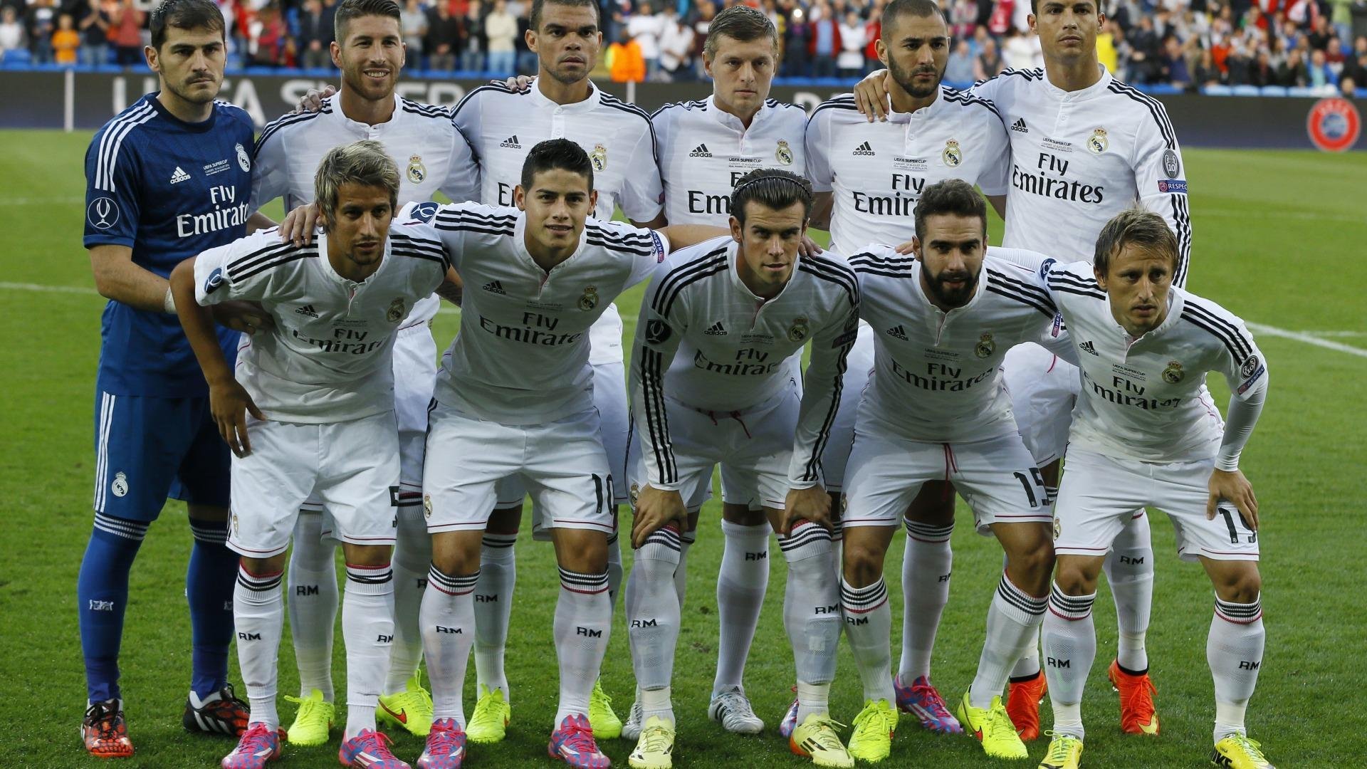 达米恩·麦肯齐:他是全黑队进攻的灵魂,无数进球和助攻来自他精准的传球